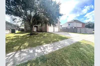 8210 Solara Bend, Houston, TX 77083 - Photo 3