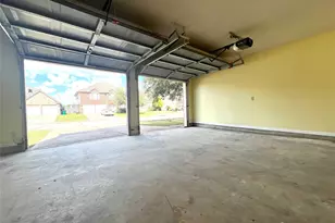 8210 Solara Bend, Houston, TX 77083 - Photo 27