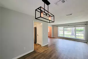 8123 Sunny Ridge Dr, Houston, TX 77095 - Photo 7