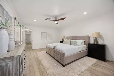 10106 Inwood Drive, Houston, TX 77042 - Photo 3