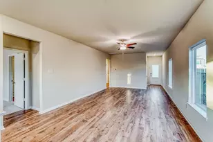 8204 Burnt Orchid Dr, Houston, TX 77016 - Photo 5