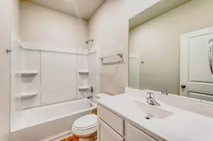 8204 Burnt Orchid Dr, Houston, TX 77016 - Photo 15