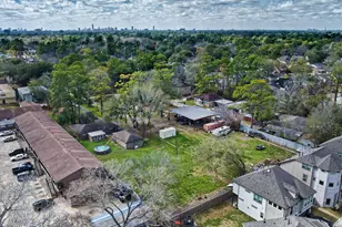 918 Lehman St, Houston, TX 77018 - Photo 5
