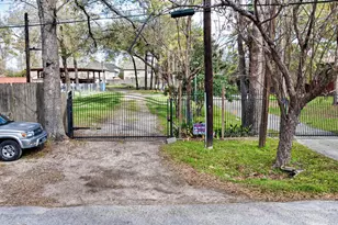918 Lehman St, Houston, TX 77018 - Photo 1