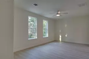 955 Ringold St, Houston, TX 77088 - Photo 25