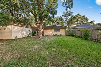 9602 S Petersham Drive, Houston, TX 77031 - Photo 37