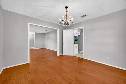 9602 S Petersham Drive, Houston, TX 77031 - Photo 9