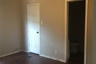 11918 Kingslake Forest Dr, Houston, TX 77044 - Photo 3