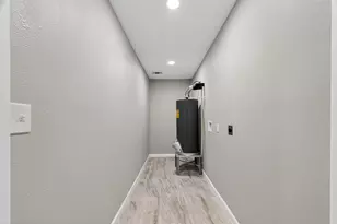 7814 Pin Oak Rd, Alvin, TX 77511 - Photo 13