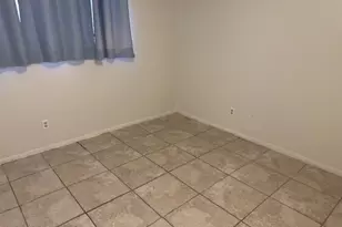 5662 Birchmont Dr, Houston, TX 77091 - Photo 11