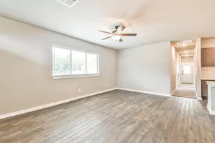 9788-9792 Grosbeak Ln, Magnolia, TX 77354 - Photo 5