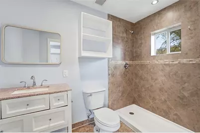 7301 Avenue K #A B, Houston, TX 77011 - Photo 5