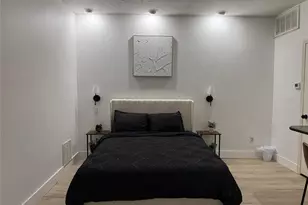 2011 Spenwick Dr, Houston, TX 77055 - Photo 3