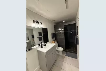 2011 Spenwick Drive #519, Houston, TX 77055 - Photo 11