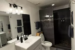 2011 Spenwick Dr, Houston, TX 77055 - Photo 11