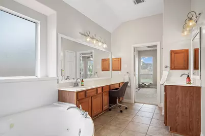 11902 Eden Creek Drive, Pearland, TX 77584 - Photo 27