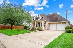 11902 Eden Creek Dr, Pearland, TX 77584 - Photo 1