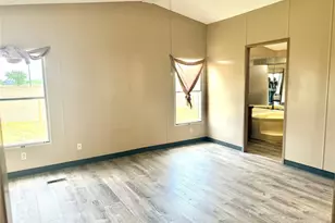 1841 County Rd 382, Rosharon, TX 77583 - Photo 9