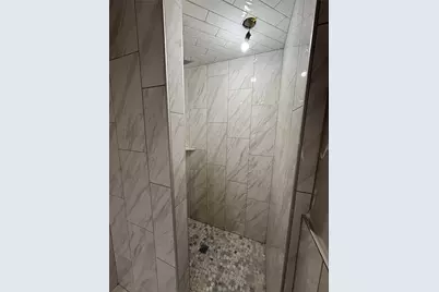 2025 Avenue N 1/2, Galveston, TX 77550 - Photo 11