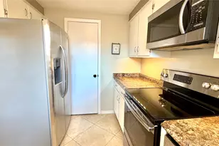 11710 Southlake Dr, Houston, TX 77077 - Photo 7