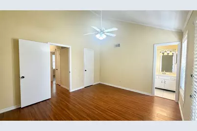 11710 Southlake Drive #16, Houston, TX 77077 - Photo 31