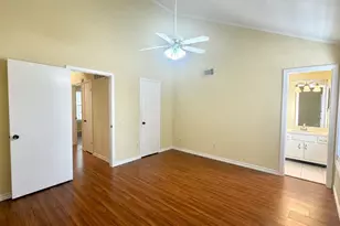 11710 Southlake Dr, Houston, TX 77077 - Photo 31