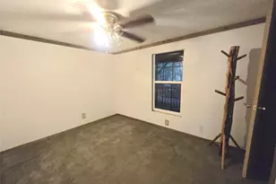 136 County Rd 2312, Dayton, TX 77535 - Photo 7