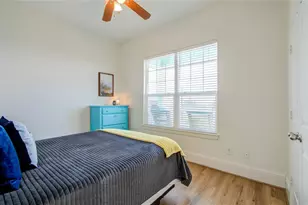 1035 Rollover Cir, Gilchrist, TX 77617 - Photo 19