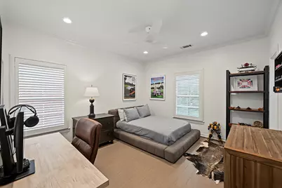 3110 Plumb, West University Place, TX 77005 - Photo 21
