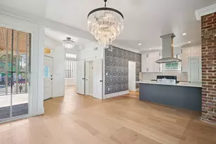 1910 Ave M 1/2, Galveston, TX 77550 - Photo 9