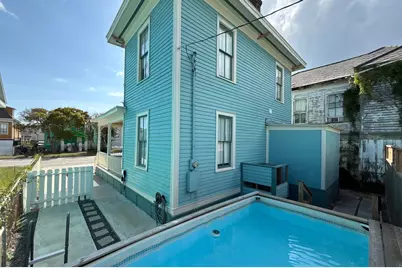 1910 Avenue M 1/2, Galveston, TX 77550 - Photo 25