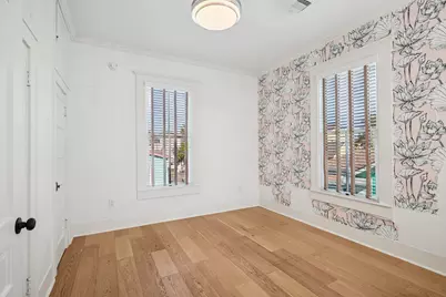 1910 Avenue M 1/2, Galveston, TX 77550 - Photo 7