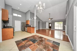 6823 Drewlaine Fields Ln, Katy, TX 77449 - Photo 11