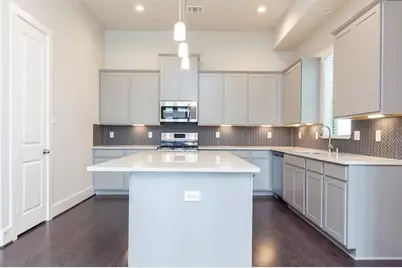 5836 E Post Oak Lane, Houston, TX 77055 - Photo 9