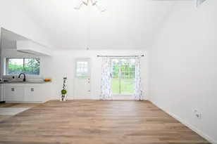 10930 W Bellfort Ave, Houston, TX 77099 - Photo 15