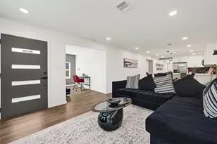 822 E 32nd St, Houston, TX 77022 - Photo 5
