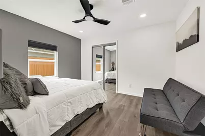 822 E 32nd Street, Houston, TX 77022 - Photo 15