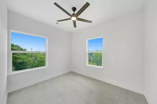 4749 Wilmington St, Houston, TX 77033 - Photo 11