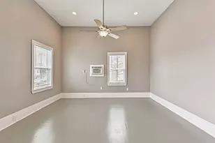 2914 Avenue K, Galveston, TX 77550 - Photo 7