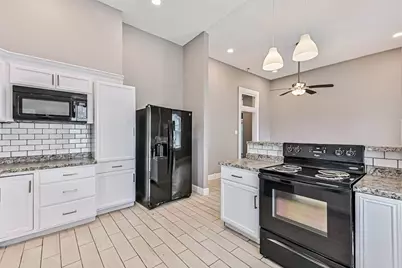 2914 Avenue K, Galveston, TX 77550 - Photo 15