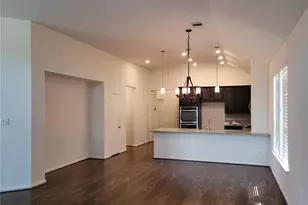 1128 Swinford Ct, Conroe, TX 77304 - Photo 5