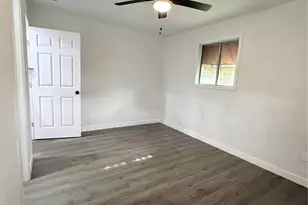 2426 Dupont St, Pasadena, TX 77503 - Photo 13