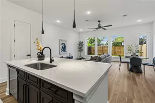 4661 Phlox St, Houston, TX 77051 - Photo 1