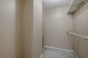 9800 Pagewood Ln, Houston, TX 77042 - Photo 21