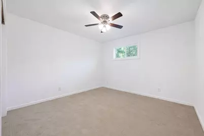 5718 Eskridge Street #11, Houston, TX 77023 - Photo 5