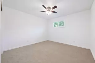 5718 Eskridge St, Houston, TX 77023 - Photo 5