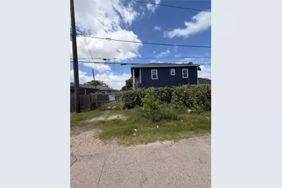 4619 Maggie Street #ABCD, Houston, TX 77051 - Photo 5
