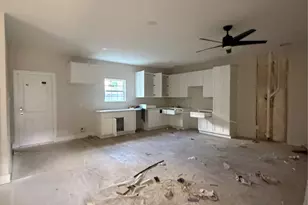 4619 Maggie St, Houston, TX 77051 - Photo 9