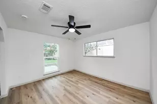 10915 Berry Tree Dr, Houston, TX 77064 - Photo 21