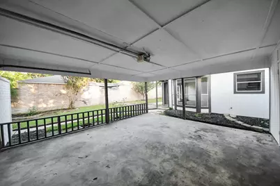 10915 Berry Tree Drive, Houston, TX 77064 - Photo 27
